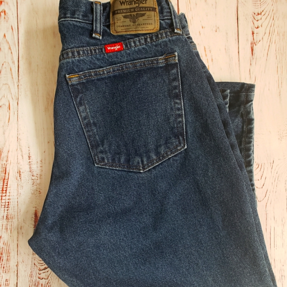 Vintage Wrangler 34" x 32"